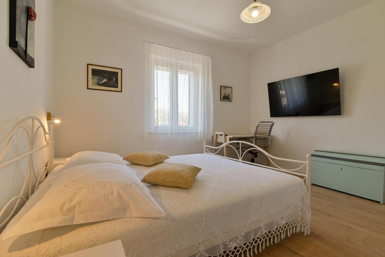 Apartments Art Trogir Buitenkant foto